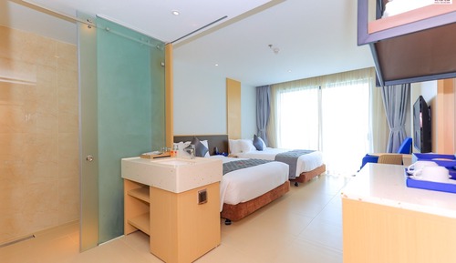 Family Room, Sea View