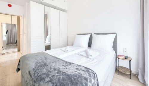 Apartment (117L/B9)