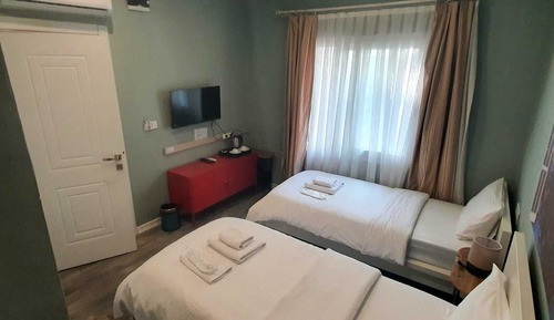 Economy Twin Room