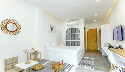 Deluxe Studio, City View