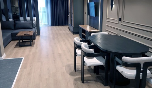 Deluxe Family Suite