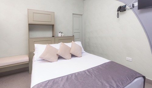 Standard Room, Mixed Dorm, Non Smoking