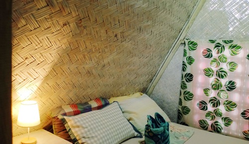 Comfort Cottage, 1 Queen Bed, Shared Bathroom, Partial Sea View