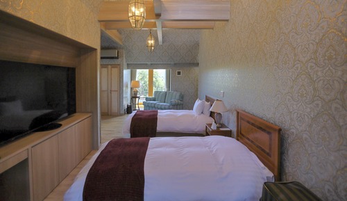 Basic Twin Room, Non Smoking, Mountain View