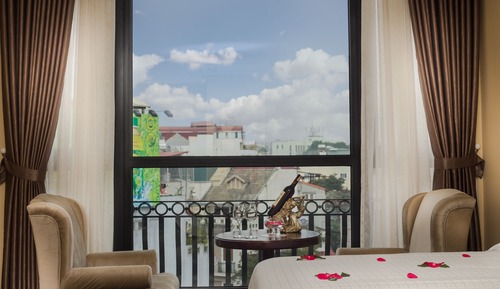 Suite with City View