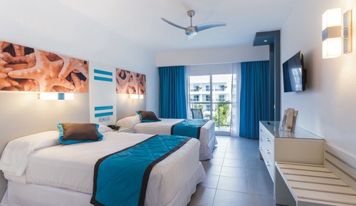 Family Room, 2 Bedrooms (B2C-CA)