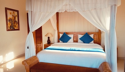 One Bedroom Villa (pool and ocean view)