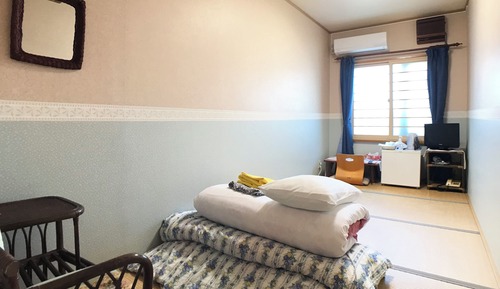 Japanese-Style Single Room with Shared Bathroom - Non-Smoking