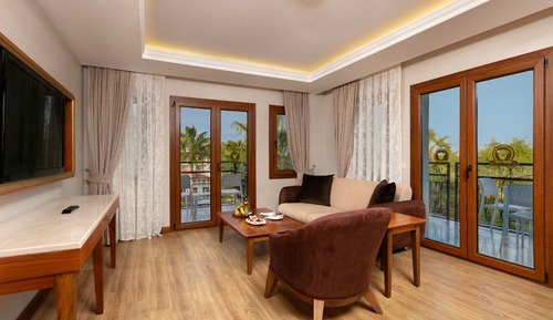 Garden Deluxe Suite