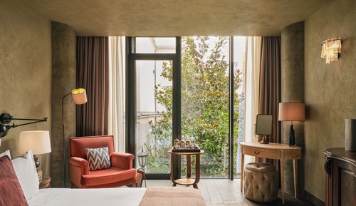 Room (Small)