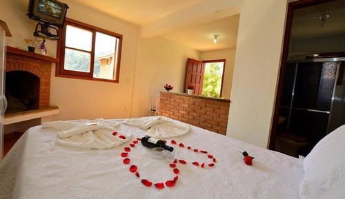Chalet, Jetted Tub