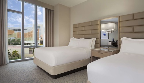 Suite, 2 Queen Beds, Executive Level