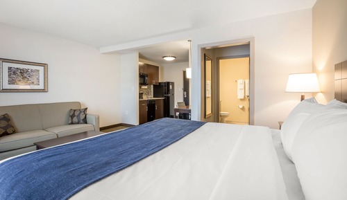 Suite, 1 King Bed with Sofa bed, Accessible, Non Smoking