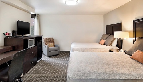Deluxe Room, 2 Queen Beds, City View