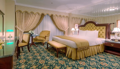 Premium Suite