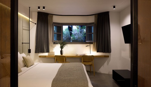 Family Room, Courtyard View (Semi Ground floor)
