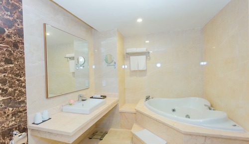 Premium Deluxe Twin Room