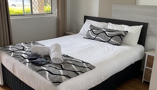 Deluxe Queen Room
