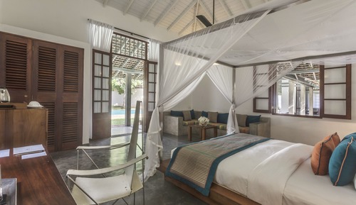 Suite, Pool View
