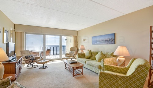 Condo, 2 Bedrooms