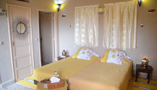 Comfort Twin Room, 2 Twin Beds, Private Bathroom, Pool View