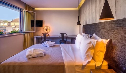 Junior Suite, City View