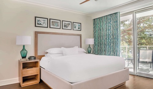 Suite, 2 Bedrooms, Accessible (3x3 Shower)