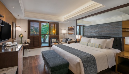 Grand w/ Seaview (Beach Wing)