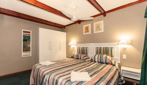 Cottage (6 Sleeper)