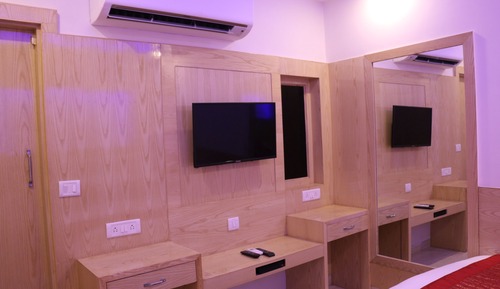 Super Deluxe Room