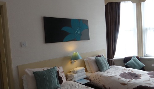 Twin Room (Room 3)