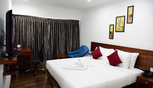 Comfort Room, 1 Double Bed, City View, Corner