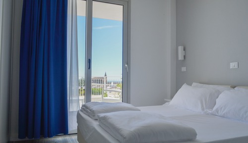 Comfort Triple Room, Sea View