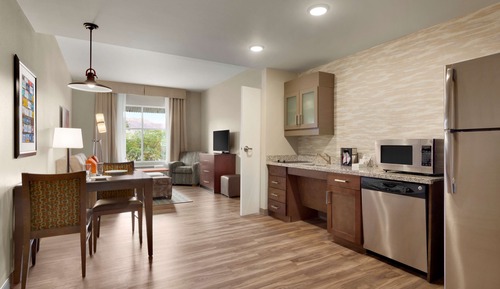 Studio, 2 Queen Beds, Accessible, Bathtub