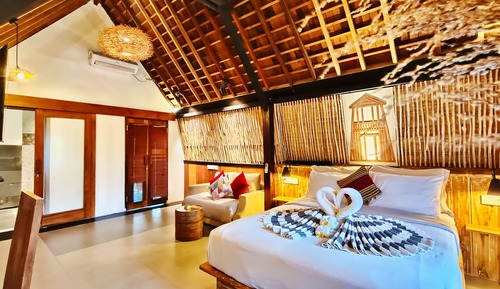 Deluxe Bungalow, 1 King Bed