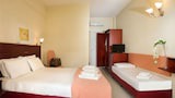 Family Room, 1 Bedroom
