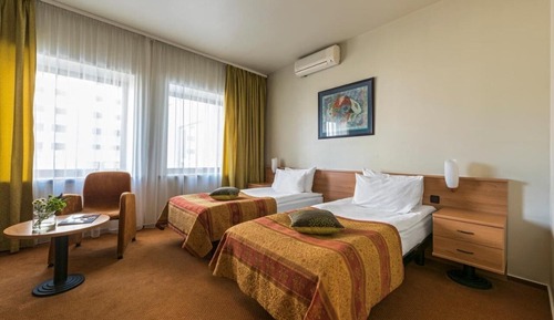 Standard Twin Room, 2 Twin Beds, Non Smoking, City View