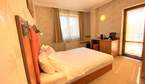 Economy Double Room (Free Fitness and Sauna )
