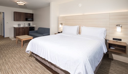 Standard Room, 1 King Bed, Accessible Bathtub (Mobility)