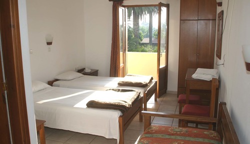 Triple Room