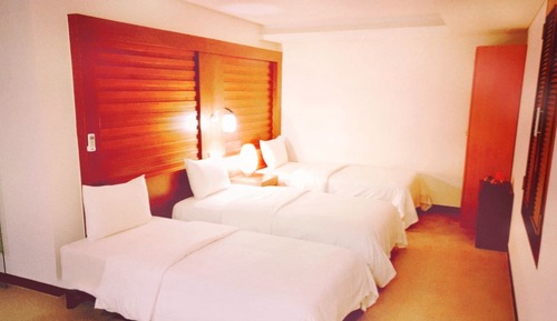 Triple Room - Free Airport Shuttle