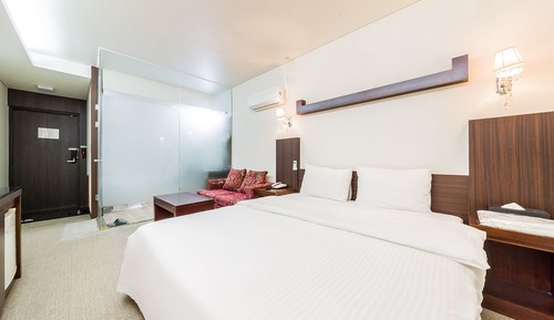 Standard Double Room - Free Airport Suttle