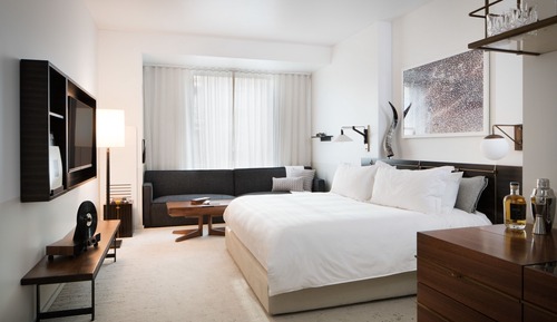 Room, 1 King Bed, Accessible (Den)