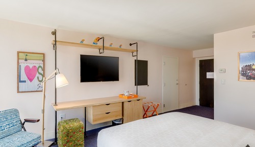Resort View, King Bed
