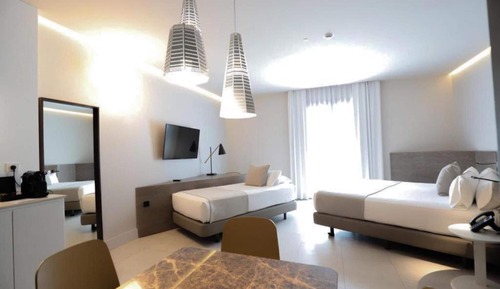Premier Suite