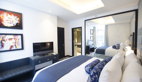 Executive Suite