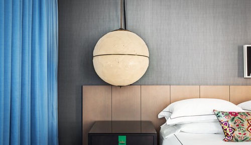 Room, 1 Queen Bed (Walk-In Shower)