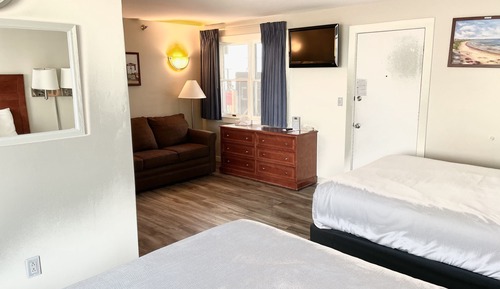 Family Studio Suite, Multiple Beds, Pool View