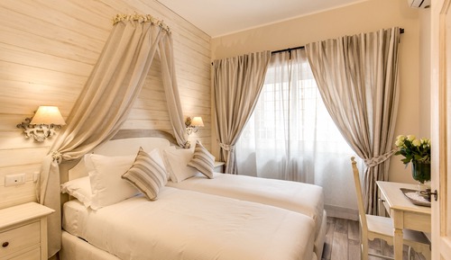 Deluxe Double Room, Balcony