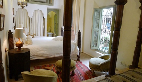 Room (Bab Er Raha)